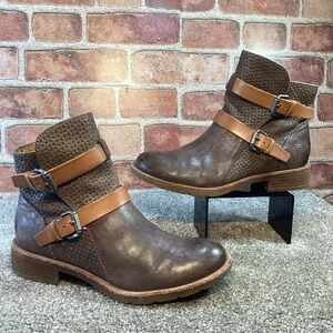 Sofft Baywood Womens ankle boots size 6.5
